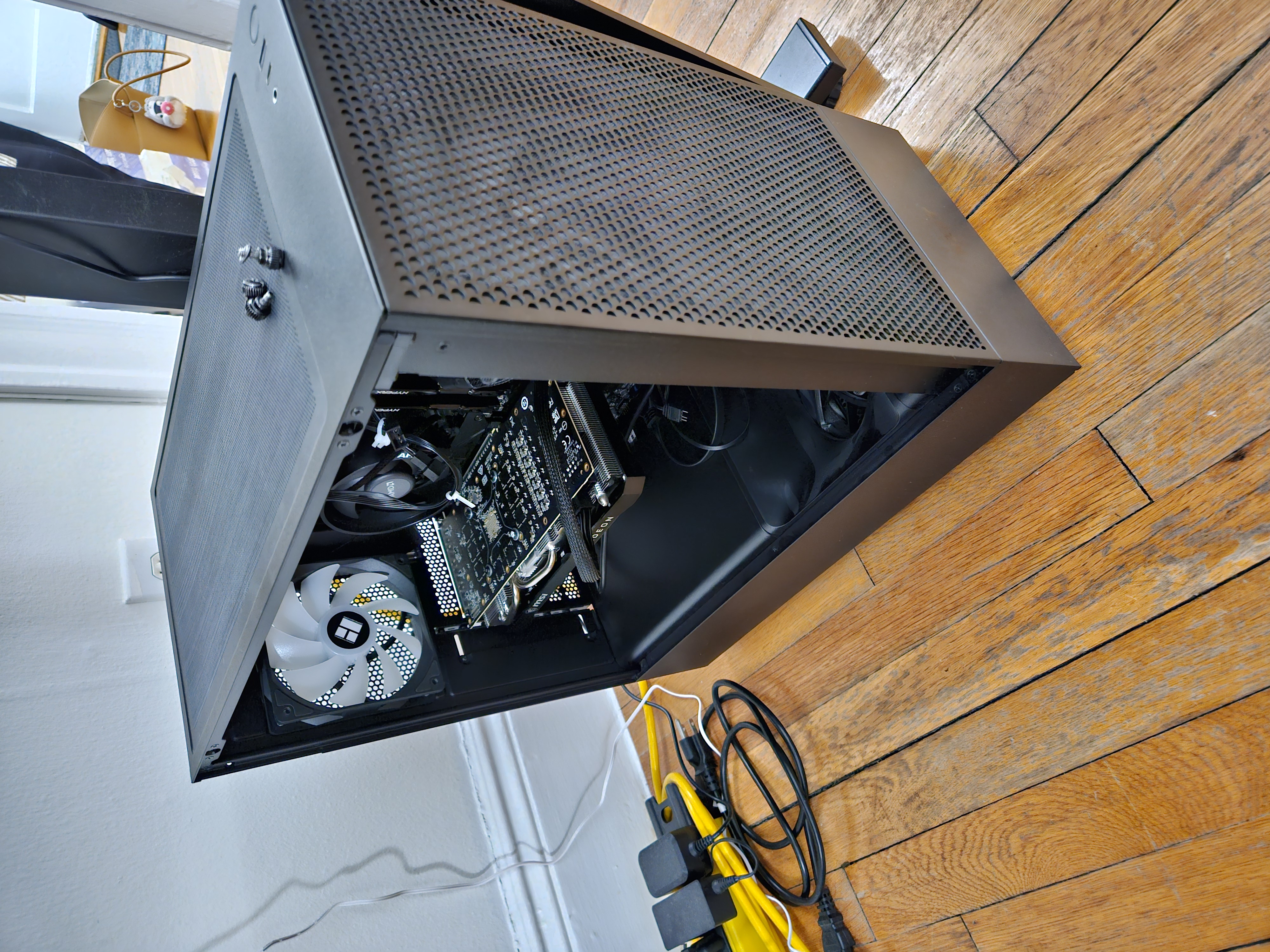 PC Glass Side